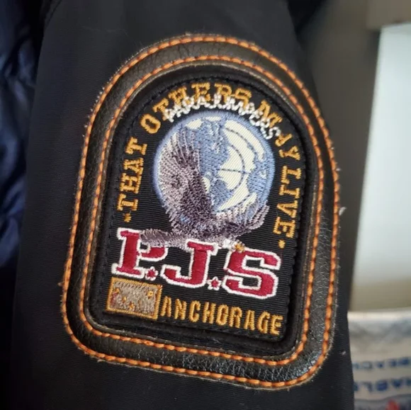 Down-filled bomber jacket - Picture 6 of 7